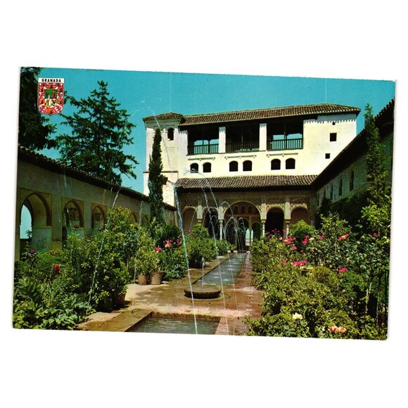 Vintage Granada Patio De La Acequia Postcard Spain Courtyard Scene Unused Travel - Picture 1 of 2